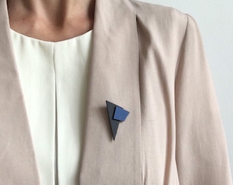 Black and blue minimalist lapel pin badge, modern and simple geometric collar brooch for men and women, black artsy and alternative tie-tack