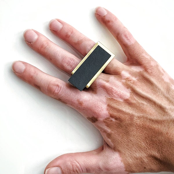 Black and golden futurist two finger ring