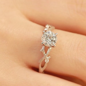 TREE BRANCH RING, Unique Branch Band Moissanite Round Cut Stone Wedding Ring, Delicate Leaf Branch Gem Ring Gift For Her