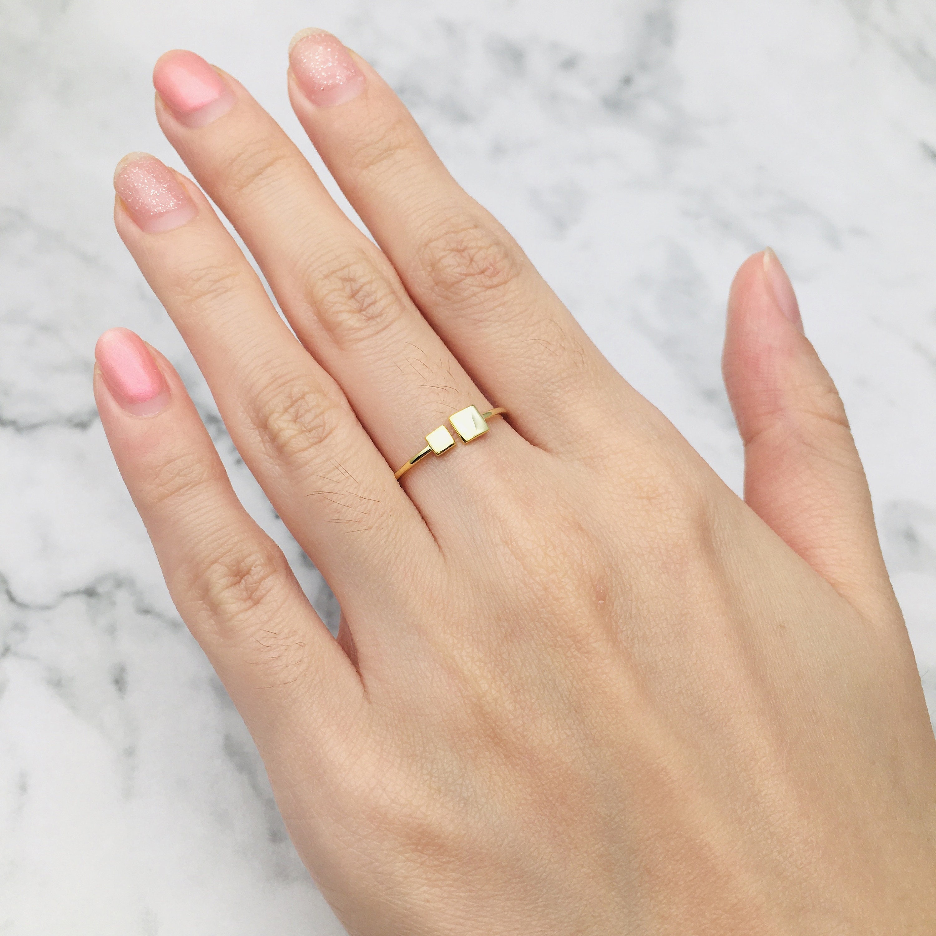 Anillo de oro delgado minimalista cuadrado oro delgado anillo Etsy Anillo de oro delgado minimalista cuadrado oro delgado anillo Etsy