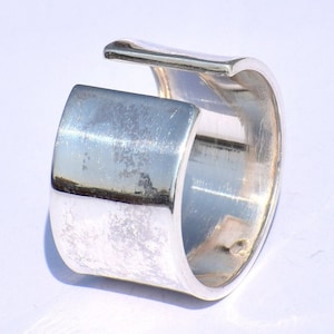 Silverring, 925 sterlingsilverring, minimalistisk ring, statement silverring, grov ring, bred ring, smycken för kvinnor