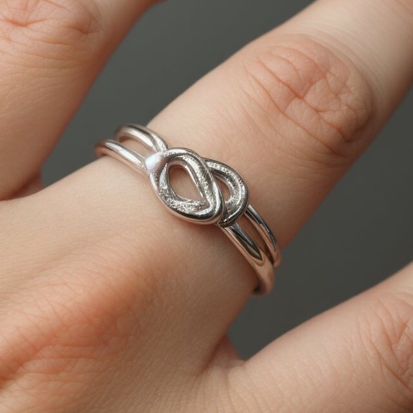 Silver Knot Ring, 925 Sterling Silver Ring, Handmade Jewelry, Minimalist Jewelry, Knuckle Ring, Chunky Ring, Silver Veins Ring, Gift For Her