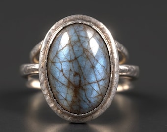 Natuurlijke labradoriet, sierlijke ring, statement ring, 925 zilveren ring, labradoriet ring, handgemaakte ring, blauwe vuurring,vrouwenring