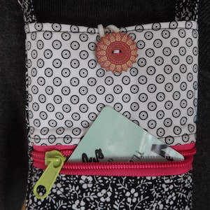 Geschenk für Frauen, Handytasche zum Umhängen, Kati, mobile phone case, to be worn around the neck, Cross Body Zipper Bag Unique