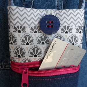 Bolso para móvil para colgar, Carmen, regalo para novia, cartera con cremallera.  funda para teléfono móvil, para llevar colgada del cuello, única