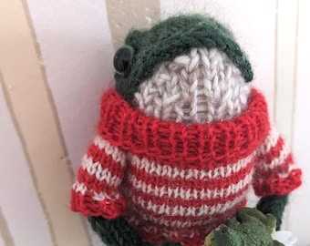 Frosch, Frog, gestrickter Frosch mit Pullover kleinem Frosch, Handarbeit, Froggy