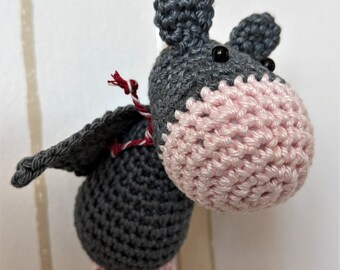 Fledermaus - Bat - Amigurumi - Handarbeit - gehäkelt