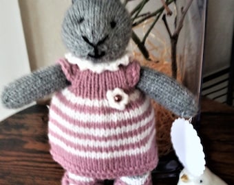 Hase, Häschen, Kaninchen, Rabbit, Gestrickt, Handarbeit, Weihnachten, Kuscheltier,