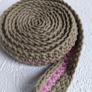 Crocheted snail band &quot;Alina&quot; for small hands