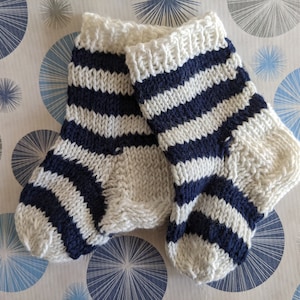 Calcetines para bebé - calcetines para recién nacido con aspecto de rizos