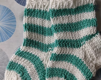 BabySöckchen - Neugeborenen-Socken Ringeloptik