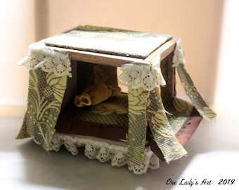 Cama con dosel en miniatura 1:24