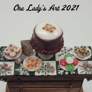 Miniature Christmas Table E