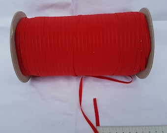 5 meter rubber band / retracting rubber 4 mm wide in red