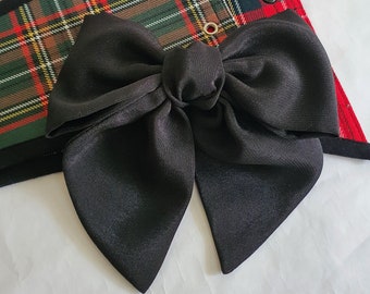 Schwarze handgemachte Satin-Haarschleife mit Pferdeschwänzen, Geschenk für Sie.