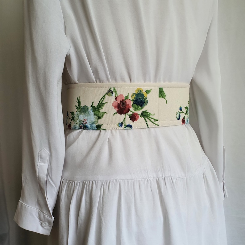 Ceinture corset faite main personnalisée avec fleurs pour tout événement ou tous les jours, séance photo, cadeau pour elle. Édition limitée. image 3