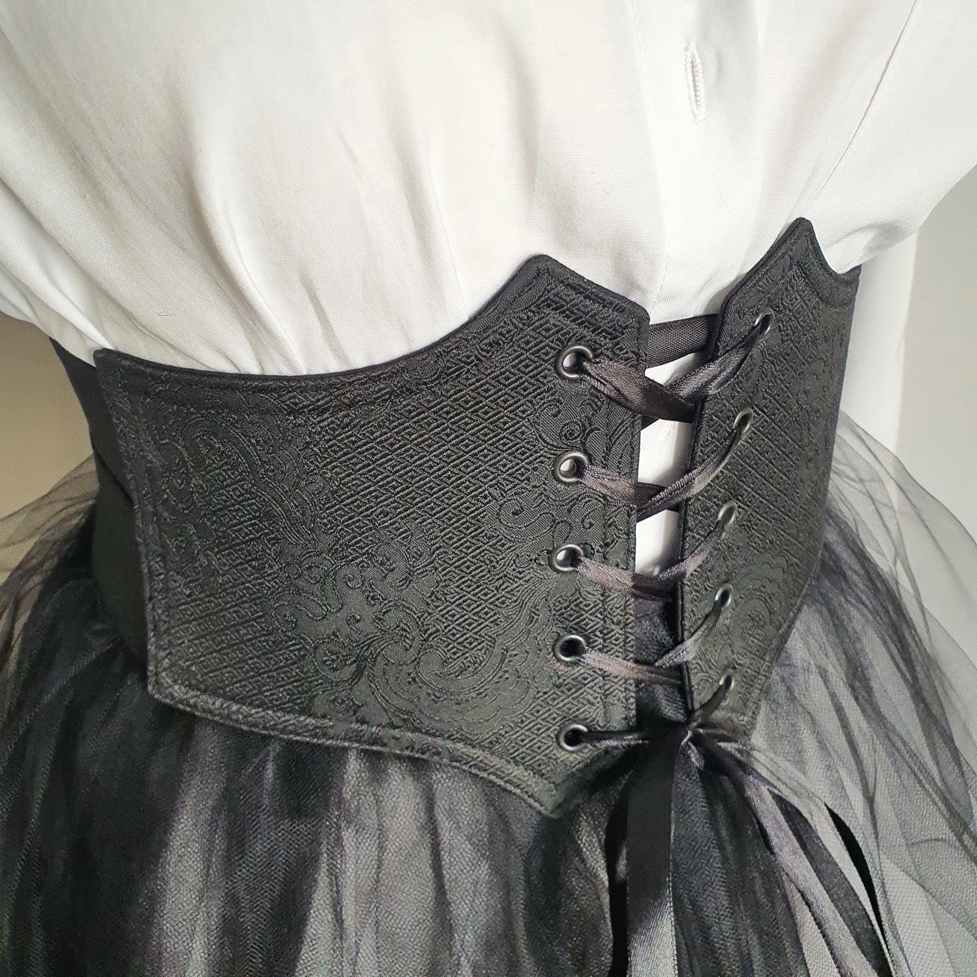 Renaissance Elastic Underbust Corset Belt: Black Floral 