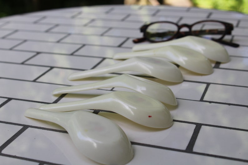 Vintage spoon rest for dining table
