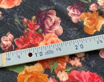 Italian quality wool thick coat fabric in fine green color sale by meters  ( 100cm x150 cm )