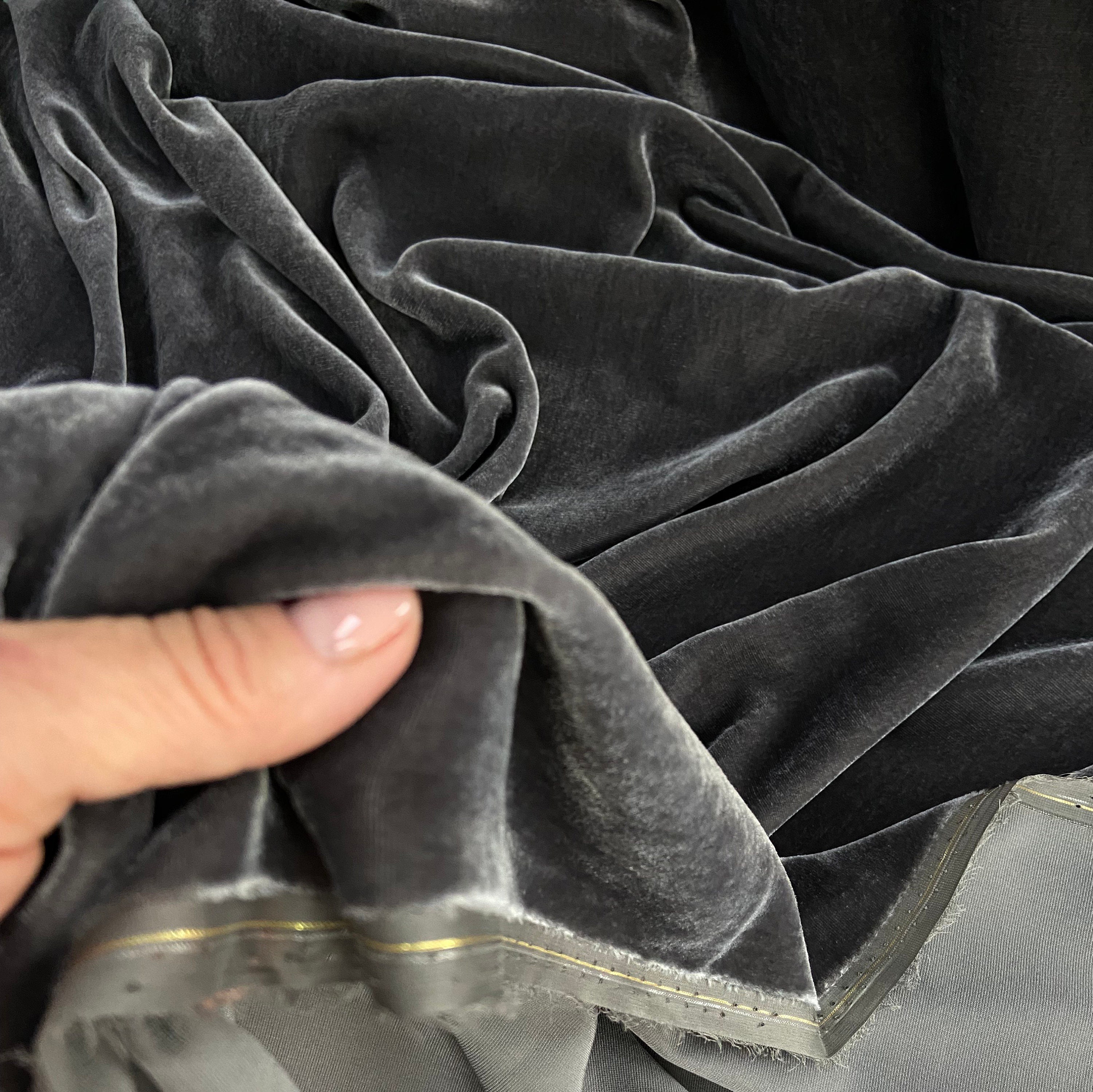 100% Mulberry Silk Velvet fabric by the yard - Luxury Silk Velvet - Dr –  VINSILK