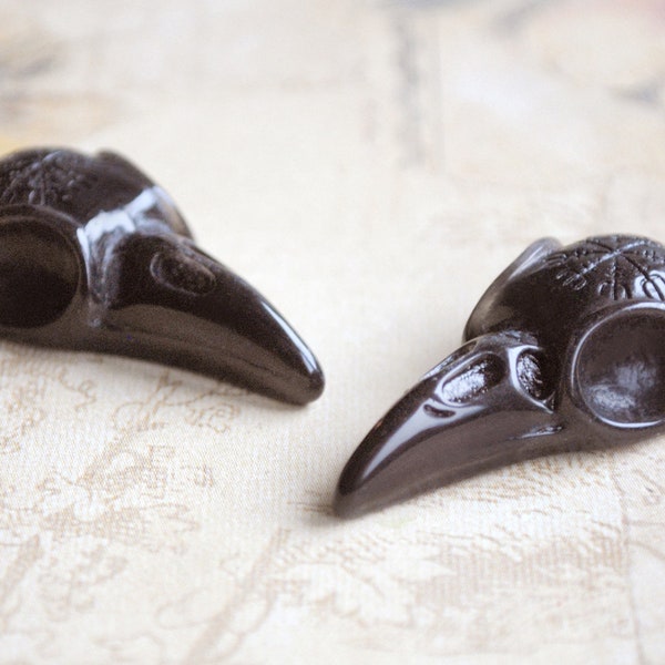 2 schwarze hochwertige Gothic Resin Vogelschädel bzw. Rabenschädel Kameen für Steampunk Goth Totenkopf Verzierungen