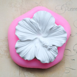 Hibiscus flower silicone mold e.g. for decorating cakes with flowers and sugar flowers or for crafts with polymer clay