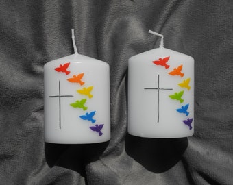 1 Taufkerze"Kreuz+6 Tauben (Regenbogenf) "Patenkerzen,Tischkerzen,Tischdeko,Taufkerzen,Taufe,Kommunionskerzen,Kommunion,Geschen,Gastgeschenk