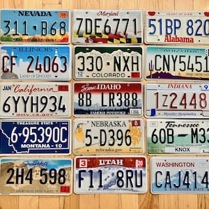 Conjunto de presente com 15 placas em bom estado