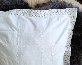 Hole Lace Richelieu Lace Pillow Covers Embroidery,White LEINEN Parade Pillow Ruffles