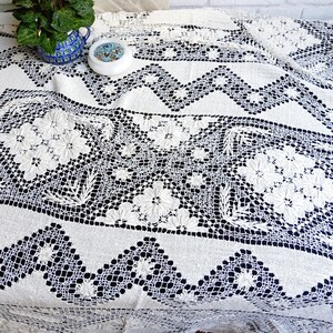 Large ANTIQUE linen handcrafted, tablecloth bobbin lace ecru champagne color