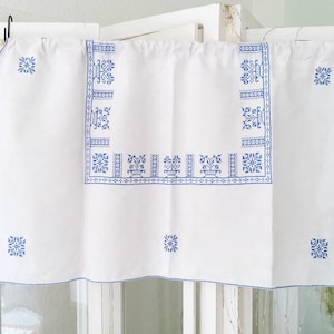 Cortina de bistro, centro de mesa, punto de cruz hecho a mano, azul, blanco, bordado, mantel, blanco imagen 1