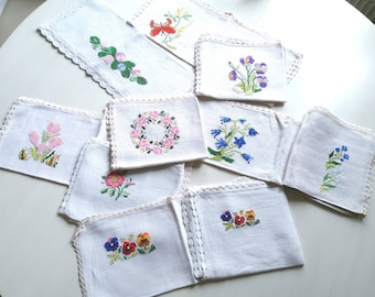 Set: 2 linen napkins/placemats natural beige, hand-embroidered with colorful flowers