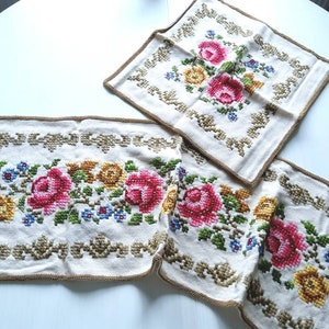 Set;Beautiful handcraft, tablecloth, table runner, cushion cover, roses embroidered, border