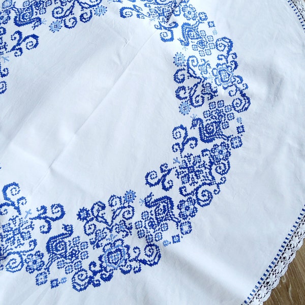 Embroidery, Art Nouveau, tablecloth, blue embroidered, round, cotton