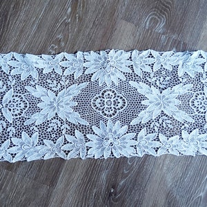 Antique Venetian lace, decorative doily, bobbin lace, cotton, square