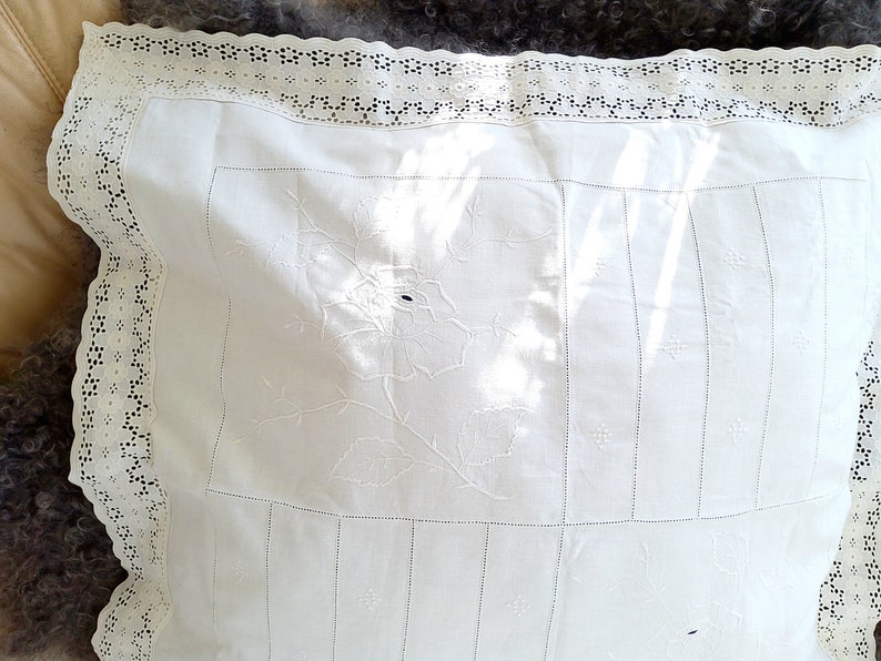 Hole Lace Richelieu Lace Pillow Covers Embroidery,White LEINEN Parade Pillow Ruffles