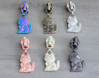 Cat with yarn zipper pulls (5 pcs) designed for #5 nylon zipper tape.  No. 5 zipper pulls