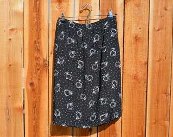 Vintage 1990s Honors Black White Squiggle Rose Polka Dot Skirt