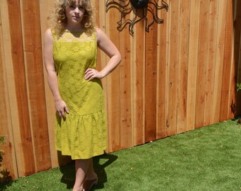 SOLD OUT! Vintage 1960s Tammy Andrews Avocado Green Daisy Mesh Lace Drop Waist Sleeveless Midi Dress