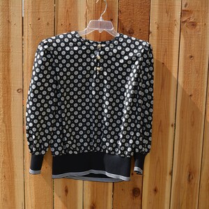 Vintage 1980s 1990s Evanna Black White Blouse