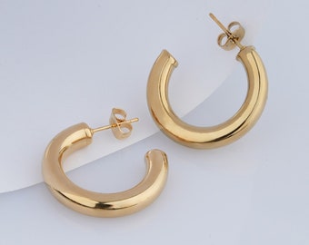 Thick Gold Hoop Earrings | Lightweight Chunky Open Hoops | 1" Medium Sized | POLITE SOCIETY 18K Gold Plated Perfect Valentine's Day gift