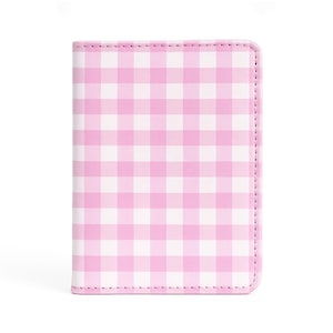 Portapasaporte Jolitee Premium de piel sintética vegana, con diseño de cuadros rosas