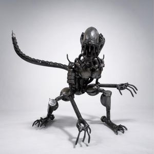Scrap metal alien - Etsy 日本