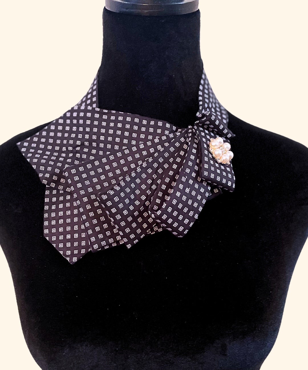 black necktie womens