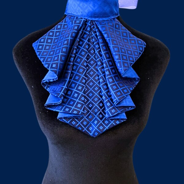 Jabot Etsy