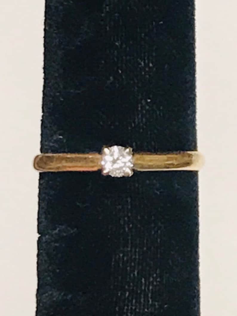 Will Size Upon Request 14K Yellow Gold .15 Carat E Color VS1 Diamond Ring Size 7 FANTASTIC