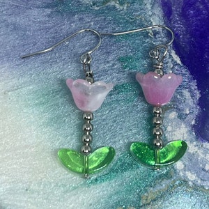 Flower Earrings, Flower Jewelry, Czech Glass Flowers, Spring Jewelry, Spring Earrings, Gifts for her, Spring Accessories, Dangle Earrings