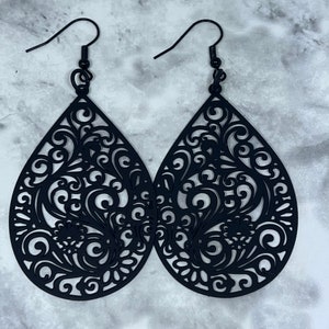 Filigree Earrings, Filigree Jewelry, Filigree, Teardrop Earrings, Black Earrings, Black Jewelry, Gifts for her, Ear Jewelry, Womens Jewelry