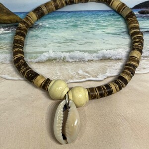 Cowrie Shell Bracelet, Beach Bracelet, Stretch Bracelet, Unisex Jewelry, Unisex Bracelet, Beach Jewelry, Cowrie Shell Jewelry, OOAK Bracelet