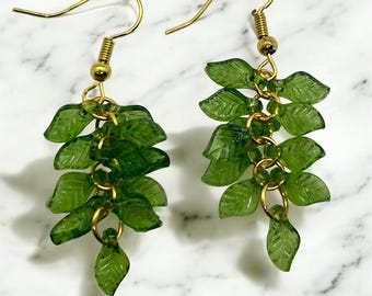 Pendientes colgantes de hoja verde: joyería bohemia natural hecha a mano